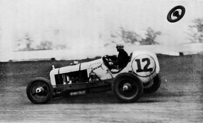 American Speedway Racing - Jack Ericson, kääntyy kolmella pyörällä, 1937 tekijältä Unbekannt