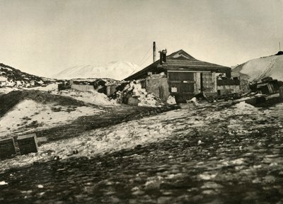 Toinen näkymä mökistä kesällä, c1908, 1909 tekijältä Unbekannt