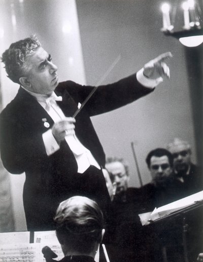 Aram Khachaturian, neuvosto-armenialainen säveltäjä, 1960-luku tekijältä Unbekannt
