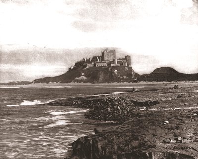 Bamburghin linna, Northumberland, 1894. tekijältä Unbekannt