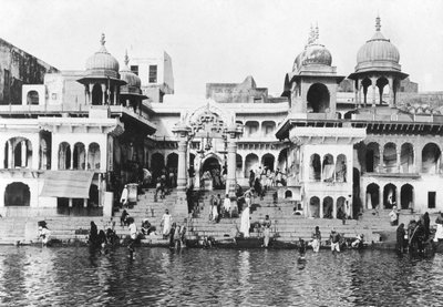 Uiva ghat Yamuna-joella, Muttra, 1917 tekijältä Unbekannt