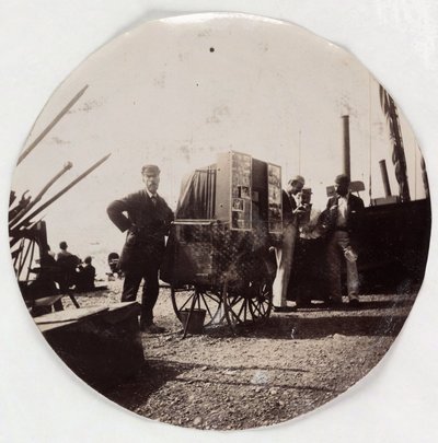 "Rantavalokuvaaja", versio 1890 tekijältä Unbekannt
