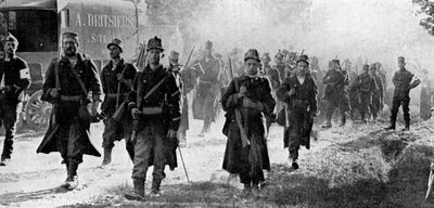 Belgialaiset joukot lähestyvät taistelukohtaa, ensimmäinen maailmansota, 1914 tekijältä Unbekannt