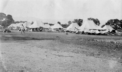 Brittiarmeijan leiri, Dehra Dun, Intia, 1917 tekijältä Unbekannt