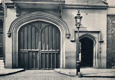Charterhouse. Sisääntuloportin ulkopuoli, 1925 tekijältä Unbekannt