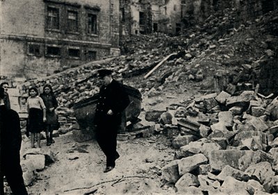 Churchill vierailee pahoinpidellyllä Maltalla, 1943, 1945. tekijältä Unbekannt