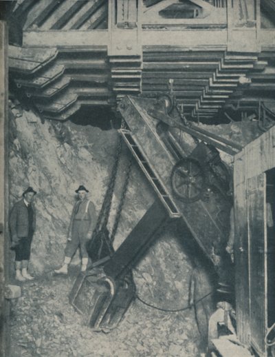 Vuoren sydämen kynsiminen Colorado Cityn tunneliin, vuodelta 1935 tekijältä Unbekannt