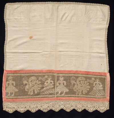 Kangas, jossa on naishahmojen ja riikinkukkojen reunus, 1700-1800-luku. tekijältä Unbekannt