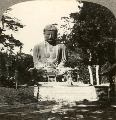 Kolossaali Buddhan patsas, japanilaisten kunnioittama, sylvan temppelissä, Kamakura, Japani, 1900. tekijältä Unbekannt