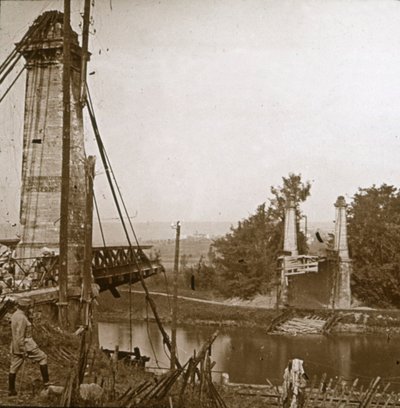 Vaurioitunut silta, Dormans, Pohjois-Ranska, c1914-c1918 tekijältä Unbekannt