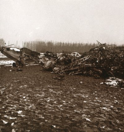 Tuhoutunut zeppeliini, c1914-c1918 tekijältä Unbekannt