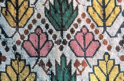 Yksityiskohta Bandolier-laukusta, jossa on 1800-luvun kudottuja helmiä, 1800-luku tekijältä Unbekannt