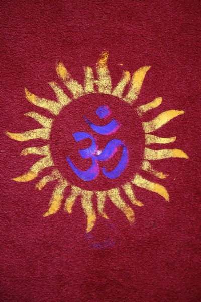 Diwali rangoli Shirdi Sai Baban temppelissä, Leicesterissä. Yhdistynyt kuningaskunta tekijältä Unbekannt