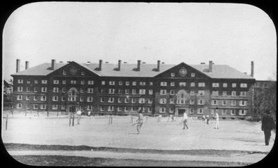 Dormitory Building, Harvard University, Massachusetts, USA, 1800-luvun loppu tai 1900-luvun alku tekijältä Unbekannt