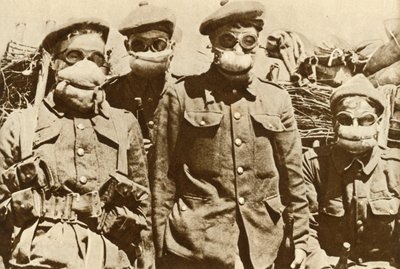 Varhaiset kaasunaamarit, Ensimmäinen maailmansota, 1915, 1935. tekijältä Unbekannt