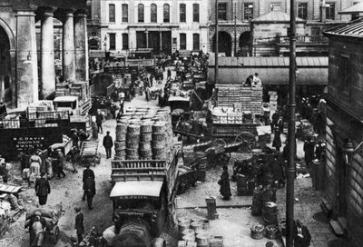 Varhain aamulla Covent Gardenissa Lontoossa, 1926-1927 tekijältä Unbekannt