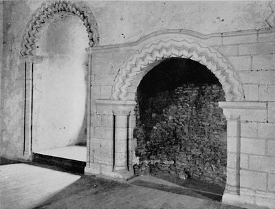 Takkapaikka juhlasalissa, Castle Hedingham, Essex 12th Cent., 1927 tekijältä Unbekannt