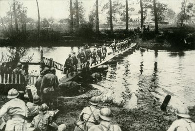 Ranskan joukot ylittävät joen, 1919. tekijältä Unbekannt