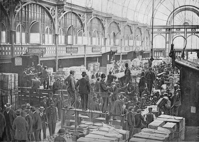 Hedelmähuutokaupat Covent Garden Marketissa Lontoossa, c1901 1901 tekijältä Unbekannt