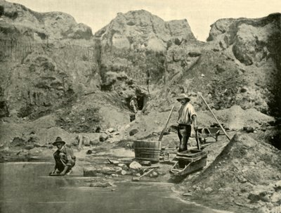 Kullankaivajat töissä lähellä Beechworthia Victoriassa, 1901. tekijältä Unbekannt