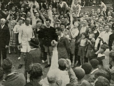 Hänen Majesteettinsa His Boys Campissa Southwoldissa, 1937. tekijältä Unbekannt
