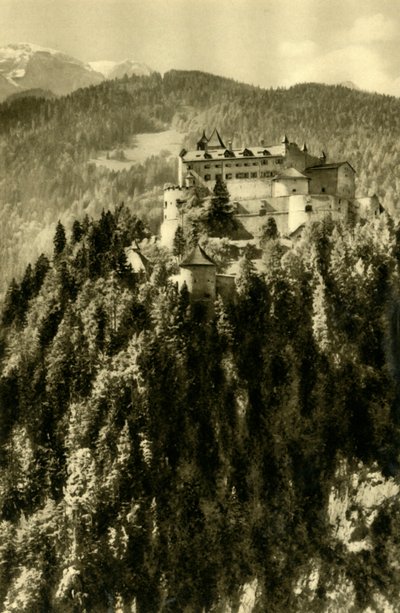 Hohenwerfenin linna, Werfen, Itävalta, vuodelta 1935. tekijältä Unbekannt