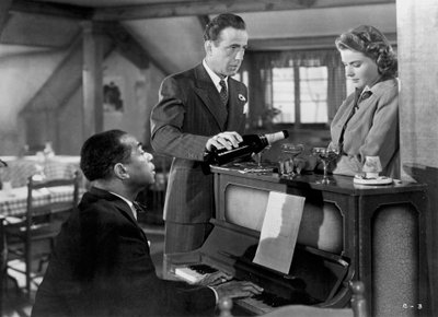 Ingrid Bergman, Humphrey Bogart ja Louis Armstrong Casablancassa, 1942 tekijältä Unbekannt