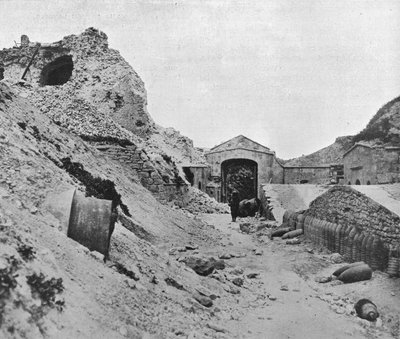 Sedd el Bahrin haaksirikkoutuneen linnoituksen sisällä, 1915 tekijältä Unbekannt