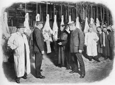 Lihan tarkastus Smithfield Marketissa Lontoon Cityssä, n. 1903 1903 tekijältä Unbekannt