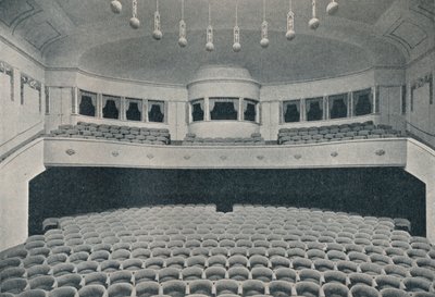 Uuden Kino-teatterin sisustus Berliinin West Endissä, vuodelta 1913 tekijältä Unbekannt