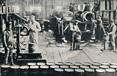 Jodia valmistellaan lähetystä varten Tarapacan Salitrerasissa, 1911 tekijältä Unbekannt