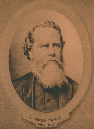 James Hudson Taylor 1832-1905, brittiläinen protestanttinen kristitty lähetyssaarnaaja Kiinaan, 1910-luku tekijältä Unbekannt