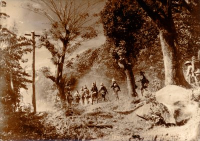 Japanilaiset sotilaat etenevät kohti Port Moresbyä, Uusi-Guinea, toinen maailmansota, 1942 tekijältä Unbekannt