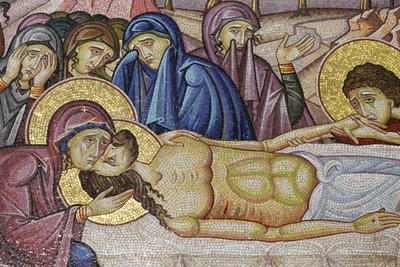Jeesus laski Joosefin Arimatialaisen uudelle haudalle, yksityiskohta mosaiikkitaiteesta, joka kuvaa Jeesuksen Kristuksen hautaamista, Pyhän haudan kirkko, Jerusalem, Israel tekijältä Unbekannt