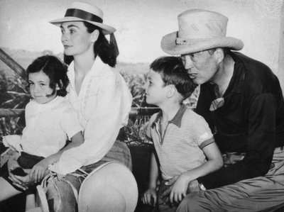 John Huston 1906-1987, yhdysvaltalainen elokuvaohjaaja ja näyttelijä, 1957 tekijältä Unbekannt