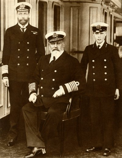 Kuningas Edward VII poikansa Georgen, Walesin prinssin, ja pojanpoikansa prinssi Edwardin kanssa, 1910, 1935. tekijältä Unbekannt