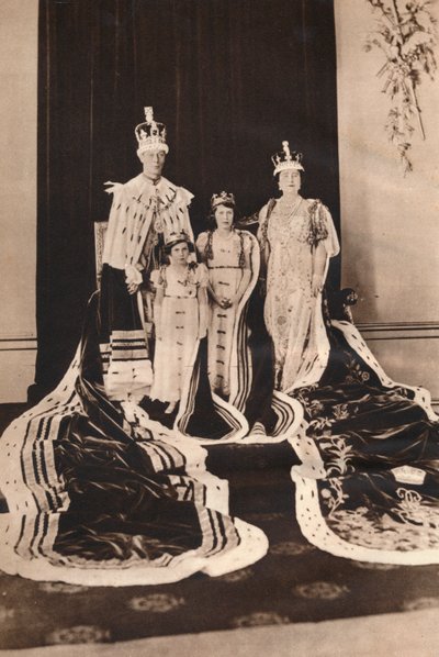 Kuningas Yrjö VI ja kuningatar Elisabet kruunauspäivänä vuonna 1937. tekijältä Unbekannt