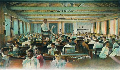 Lektori lukee sikarirullille, Sikaritehdas, Havanna, Kuuba, 1910-luku tekijältä Unbekannt
