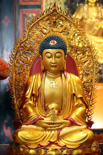 Leong San buddhalainen temppeli. Kultainen Buddha patsas. Singapore tekijältä Unbekannt
