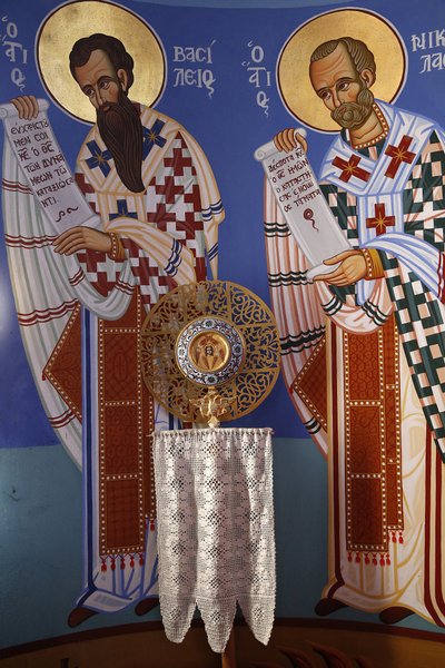 Liturginen esine Pedoulaksen ortodoksisen kirkon pyhäkössä, 20150510, Pedoulas, Kypros tekijältä Unbekannt