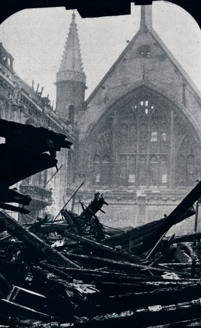 Lontoon kiltahalli tulipalon jälkeen 29. joulukuuta 1940 tekijältä Unbekannt