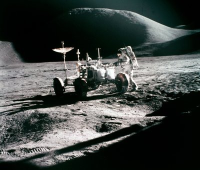 Miehitetty avaruuslento, USA, Apollo 15 Apollo 15 astronautti James Irwin, Lunar Roverin kanssa tekijältä Unbekannt
