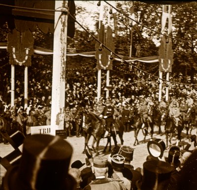 Marsalkka Ferdinand Foch ja kenraali Joseph Joffre voittoparaatissa, Pariisi, Ranska, 1918 tekijältä Unbekannt