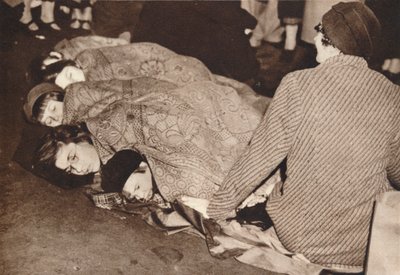 Midnight in the Mall, 1937 tekijältä Unbekannt