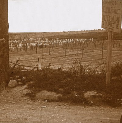 Sotilaallinen hautausmaa, Neuville-Saint-Vaast, Pohjois-Ranska, c1914-c1918 tekijältä Unbekannt