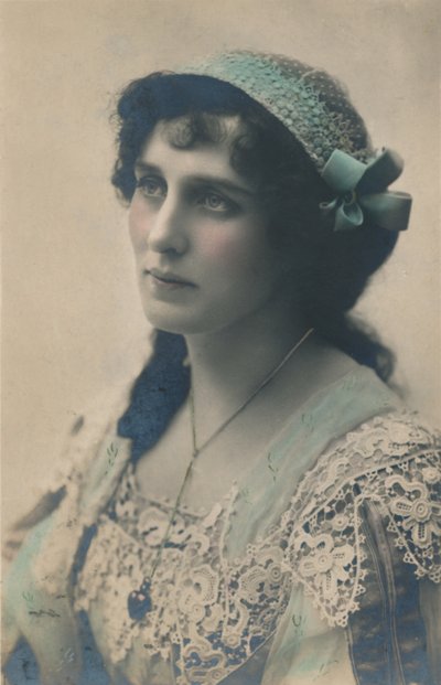 Neiti Evelyn Millard 1849-1941, c1930. tekijältä Unbekannt