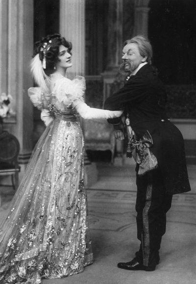 Neiti Lily Elsie ja herra George Graves elokuvassa The Merry Widow, 1900-luku tekijältä Unbekannt