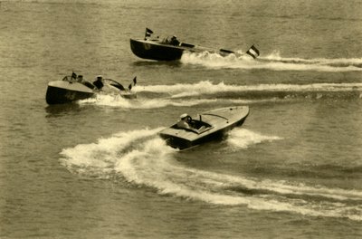 Moottorivenekilpailu, Wörthersee, Kärnten, Itävalta, v1935. tekijältä Unbekannt