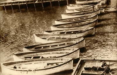 Mykkä todiste tragediasta: Kaikki, mitä oli jäljellä maailman suurimmasta laivasta, 1912, 1933. tekijältä Unbekannt