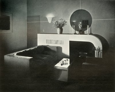 Raymond Loewyn itse suunnittelema kattohuoneisto New Yorkissa - Takka, 1937. tekijältä Unbekannt